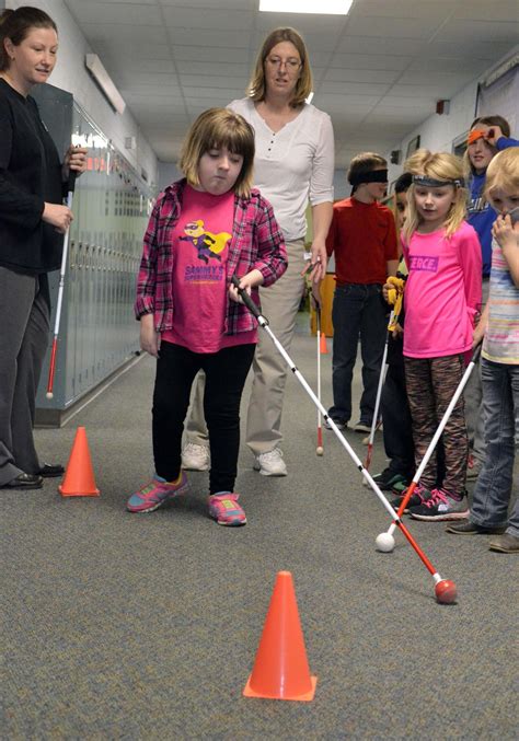 Students Learn To See Blind Girls Obstacles Local