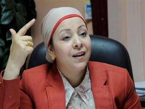 أعلنت وسائل إعلام مصرية، الخميس، عن تسلم مصر 3 من المتهمين في جريمة الاغتصاب الجماعي المعروفة بـ جريمة الفيرمونت بعد ضبطهم عن طريق الإنتربول. أبو القمصان: النيابة انتهجت طرق مستحدثة لتتبع جريمة "فتاة ...