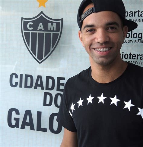 Tardelli agrees to reduce his salary in relation to galo, but santos. Sobre fome e Meninos da Vila: ataque a cozinha mudou ...
