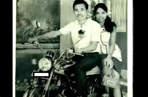 Foto Jadul Suami Istri Dengan Motor 1970 An Netizen Soroti Hal Ini