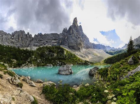 Lago Di Sorapiss With Amazing Turquoise Color Of Water The Mou Stock