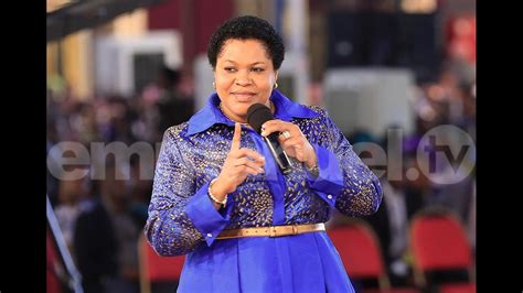 In 1990, tb joshua married evelyn joshua, with whom he had two beautiful daughters and son. SCOAN 27/11/16: Message: Your True Identity by Evangelist ...
