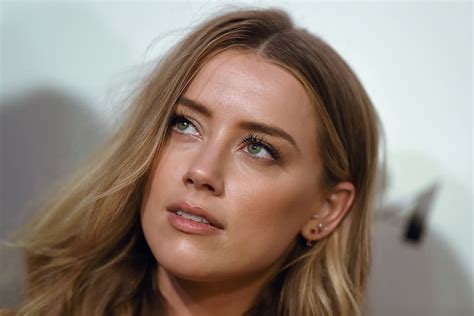 Amber Heard Wore Her Pants Purposefully Unzipped — Is This A New Thing