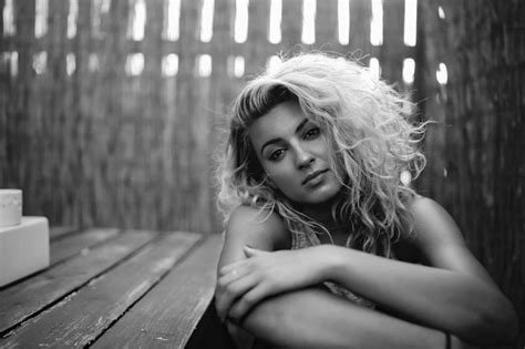 Tori Kelly Nude And Sexy Photo Collection Fappening Leaks