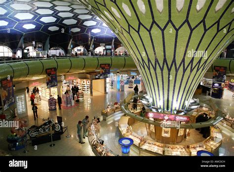 Abu Dhabi Airport Terminal Interior Uae Stock Photo Alamy