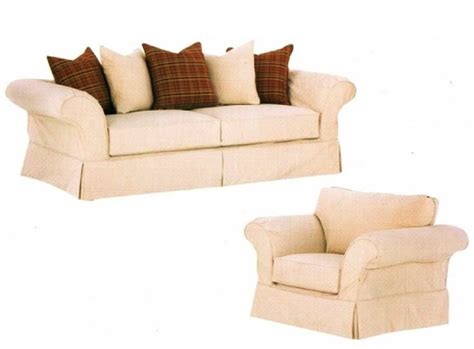 Sofa studio is specialized in custom made affordable sofa furniture in brampton. Custom sofa Avelle 81 | Custom Sofas