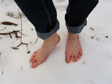 Barefoot In Snow Walking Barefoot In The Snow In March 201 Flickr