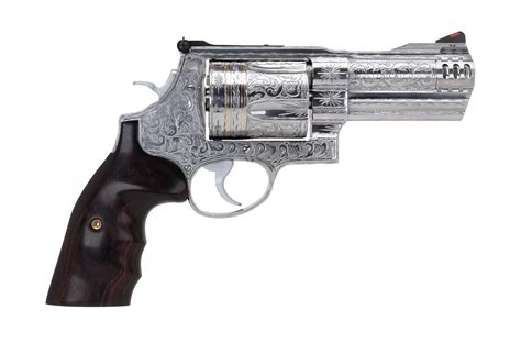 Smith And Wesson 500 Custom Engraved 500 Magnum Caliber Revolver For Sale