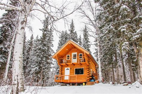 A Log Cabin In Fairbanks Alaska From 85 Per Night Alaskan Cabins