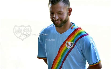 Synthetik, kunstfaserweste mit 3m thinsulate featherless. Rayo Vallecano 16-17 Trikots veröffentlicht - Nur Fussball