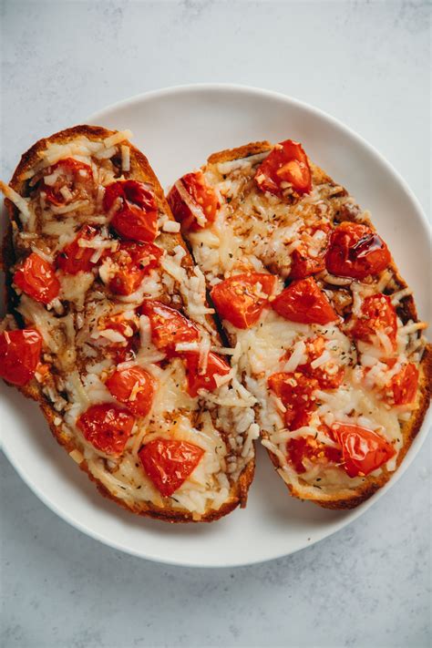 Balsamic Tomato Cheesy Garlic Bread Liv B