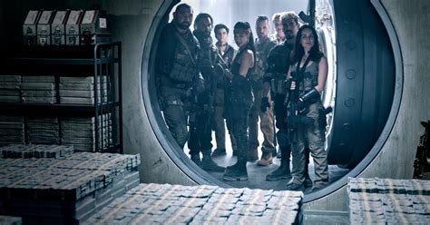 Watch Army Of The Dead Teaser Trailer Zack Snyders Zombie Heist