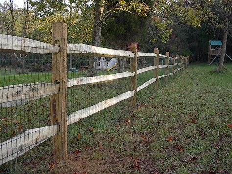 West virginia split rail is often used to add character to a property while creating boundaries economically. Home www.signaturefence.net