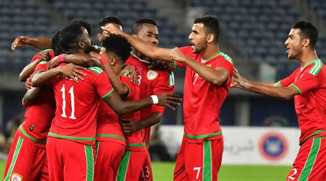 يستعد المنتخب الموريتاني لمغادرة نواكشوط متجها إلى تونس حيث سيقيم هناك معسكرا تدريبيا لمدة أيام قليلة قبل مباراته الودية المهمة، التي ستجمعه بمنتخب الجزائر يوم 3. المنتخب العماني يتوج بكأس "خليجي 23 " - رياضة - الإمارات اليوم
