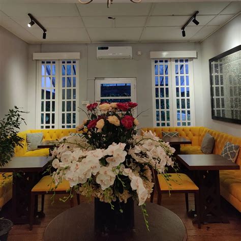 Flymesl - Amidst the hustles and bustles in the city, we...