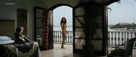 Nude Video Celebs Debora Nascimento Nude Budapeste 2009