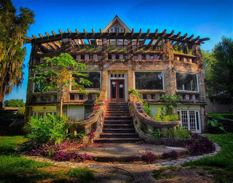 Photo A Beautiful Abandoned Home In A Small Town Of Florida It Was Built In The 1930s With No