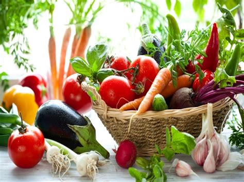 Gli alimenti consigliati potranno essere sostituiti in base ai propri gusti e seguendo le indicazioni riportate nell'articolo l'alimentazione durante l'allattamento: Verdure in allattamento, quali sì e quali no? - A Tutto Donna