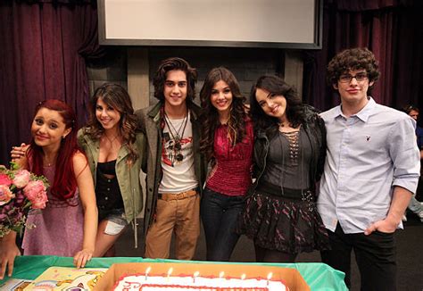 Nickelodeon Star Victoria Justice Is Surprised By Her Castmates And