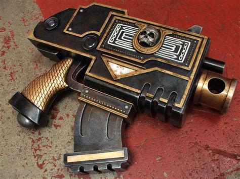 Warhammer 40k Bolt Pistol Replica From Ultramarines Movie Gadgetsin