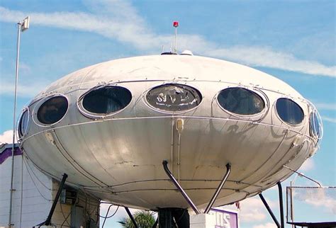 Flying Saucer House Photos