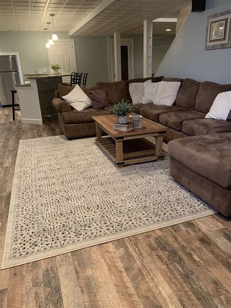 What Colour Rug Goes With Brown Sofa - dlivingroomku