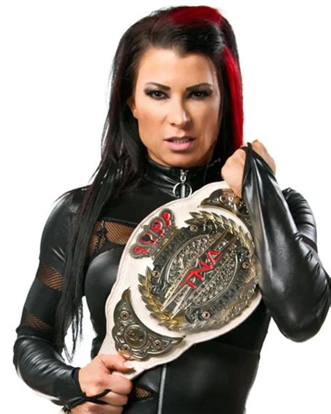 lisa marie varon formerly victoria in wwe and tara in tna to be inducted into the women s