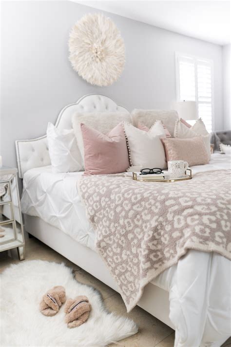 How To Make Your Bedroom Cozy My 5 Tips The Fancy Things Comfy