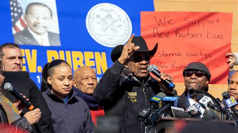 Rubén Díaz Makes Homophobic Remarks Should He Be Expelled From The City Council The New York