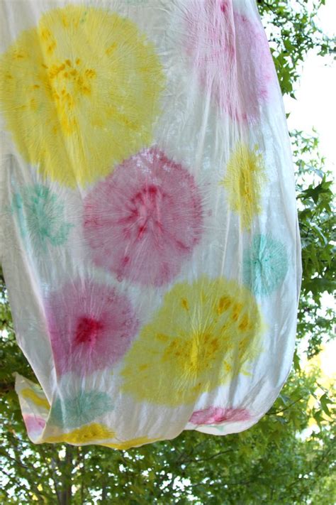 Diy Easy Tie Dye Blossom Fabric A Piece Of Rainbow Dye Flowers
