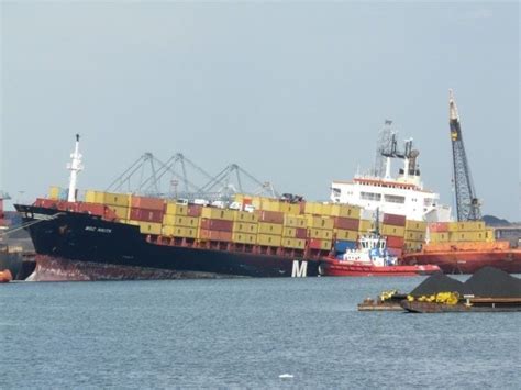 Cargo Ship Accidents 24 Pics
