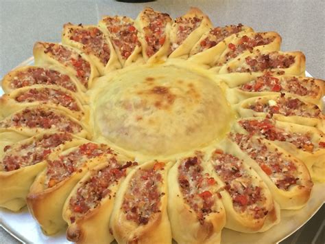 Saiba mais sobre o programa mais você receitas e as dicas de culinária veja a receita que é um sucesso no programa e mais. Pão Girassol | Receita | Receitas, Pão recheado, Drinks ...