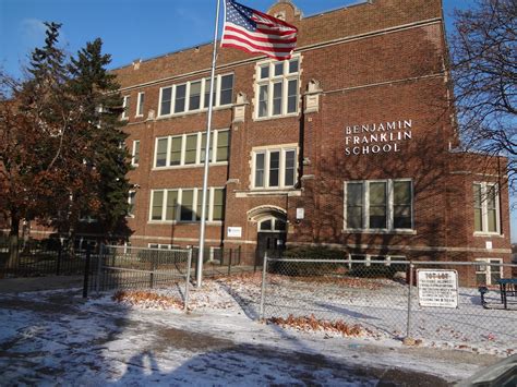 Milwaukee Voucher Program Turns 25 Mps School On The Rise Wuwm