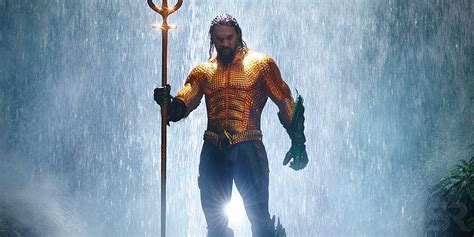 How Aquaman Gets His New Comic Inspired Costume