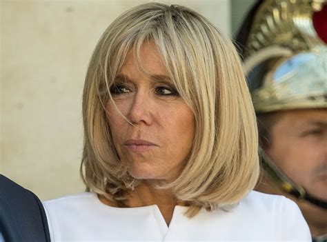 Photos Brigitte Macron Elégante Et Parfaite Même Au Stade De France