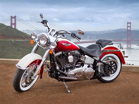 2013 FLSTN Softail Deluxe Harley-Davidson pictures and specifications