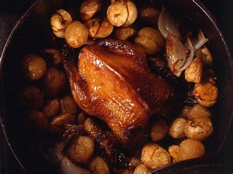 Pigeon ramier rôti en cocotte et châtaignes Recette