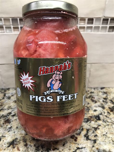 Hannahs Pickled Pigs Feet Jar Meat Snack Hot Like Sausage Wieners 12
