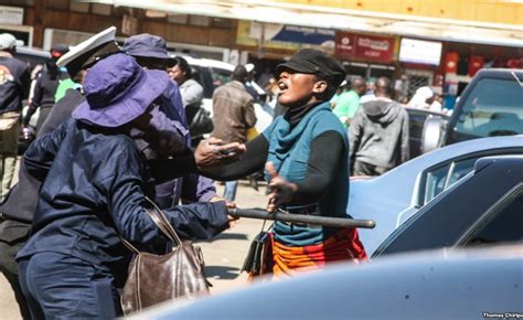 Mayhem As Zimbabwean Vendors Police Clash