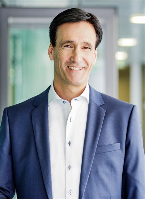 Bei uns tut dein geld gutes auf dem konto. Deutsche Kreditbank AG (DKB) setzt mit neuer ...