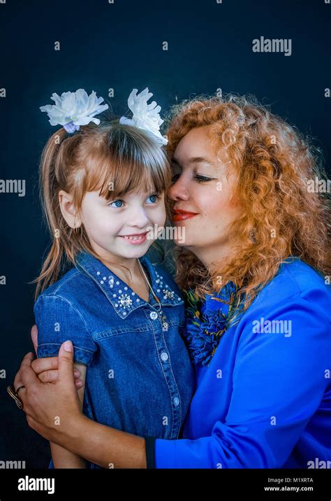 Mother Daughter Similar Hi Res Stock Photography And Images Alamy