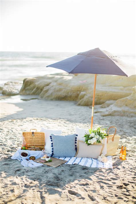 beach picnic engagement photos 13 elizabeth anne designs the wedding blog