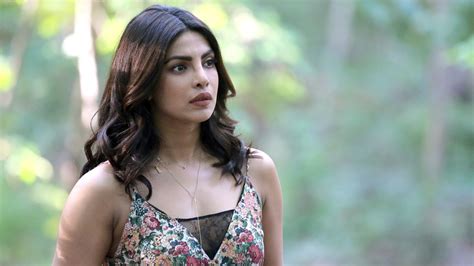4k Wearing Strap 4k Season 2 Priyanka Chopra Top Daytime Forest