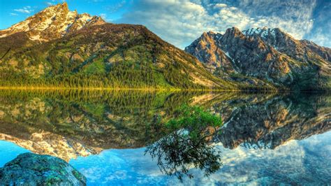 Download Wallpaper 1600x900 Mountains Lake Reflection Mirror Clouds