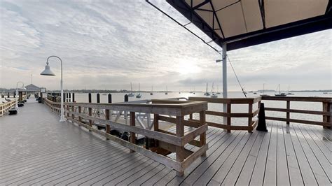 Anna Maria Oyster Bar – Pier