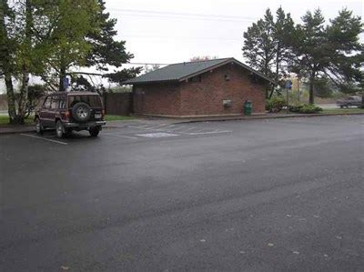 Trooper levi macy was monitoring traffic near baker city around 7:20 a.m. Tillamook Rest Area, Oregon - Highway Rest Areas on ...