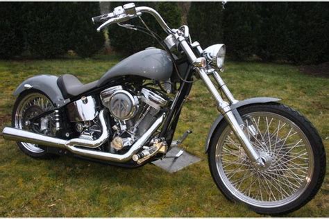 Comes complete except for a seat. Harley Davidson Softail (110 PS, 1.7 L) in Norderstedt ...