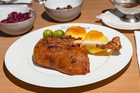 Maybe you would like to learn more about one of these? Restaurant MainNizza