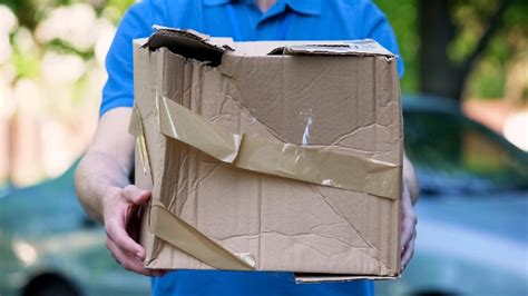 Die zustellung erfolgte entweder an den auf dem paketaufkleber genannten empfänger oder an einen empfänger in der nachbarschaft. DHL, Hermes und Co.: Was kann ich tun, wenn mein Paket ...