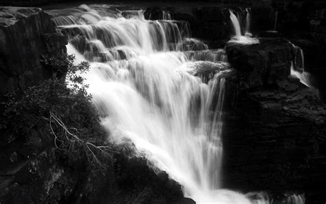 Black And White Waterfall Wallpapers Wallpaper Cave